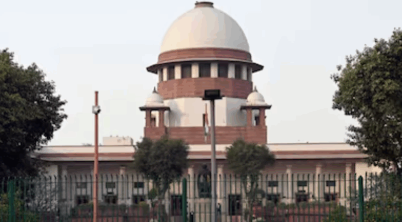 A bench of Justices PS Narasimha and Atul Chandurkar issued notice on a petition filed by Omar Faruq Ali and Raashid Ali, descendants of the Nawab’s elder brother.