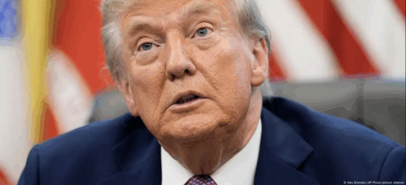 Trump says his golf resort was the ideal choice because it is 'beautiful'Image: Alex Brandon/AP Photo/picture alliance